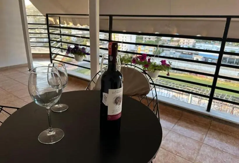 اتاق لوکس با بالکن, Suites Kozi