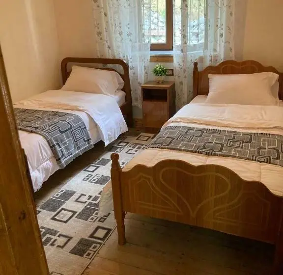 Standard-huone, Paja Guesthouse   Camping