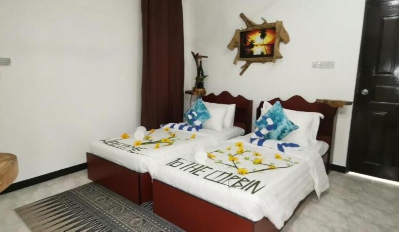 اتاق استاندارد با چشم‌انداز باغ, The Corbin Guest House