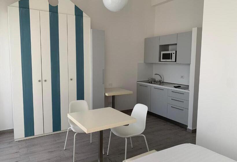 Студио Стандарт Кровать Кинг, Daniel Apartments