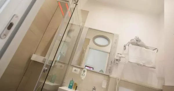デラックスルーム, Daniel Apartments