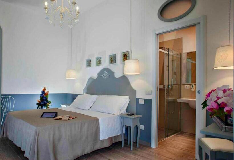 חדר דלוקס, Daniel Apartments