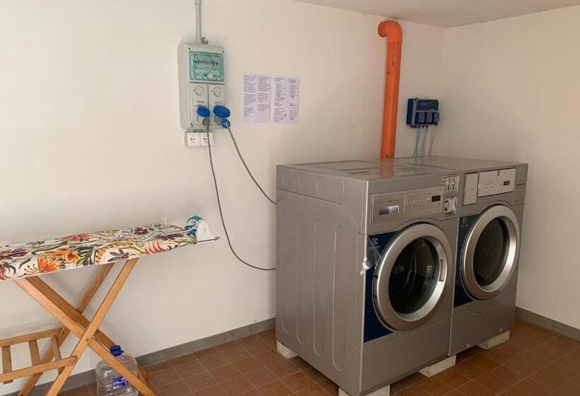 غرفة ديلوكس, Daniel Apartments