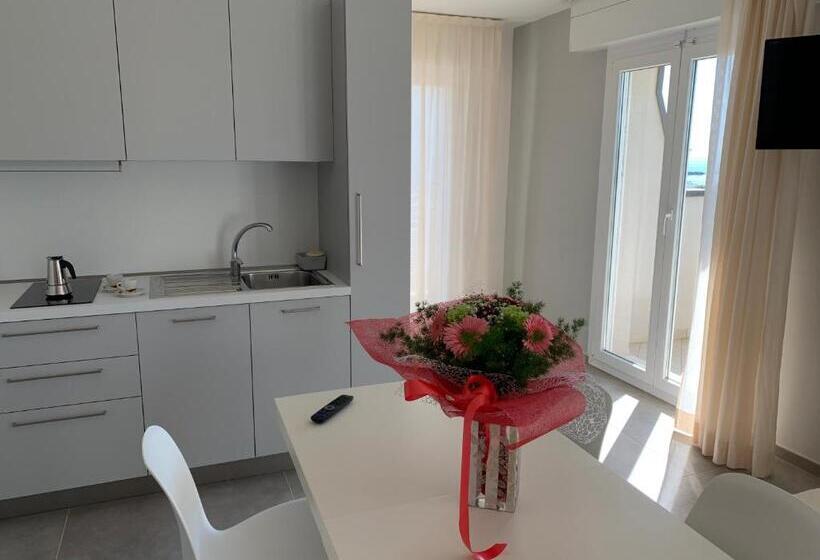 Апартаменты 1 Спальня Вид на Море, Daniel Apartments