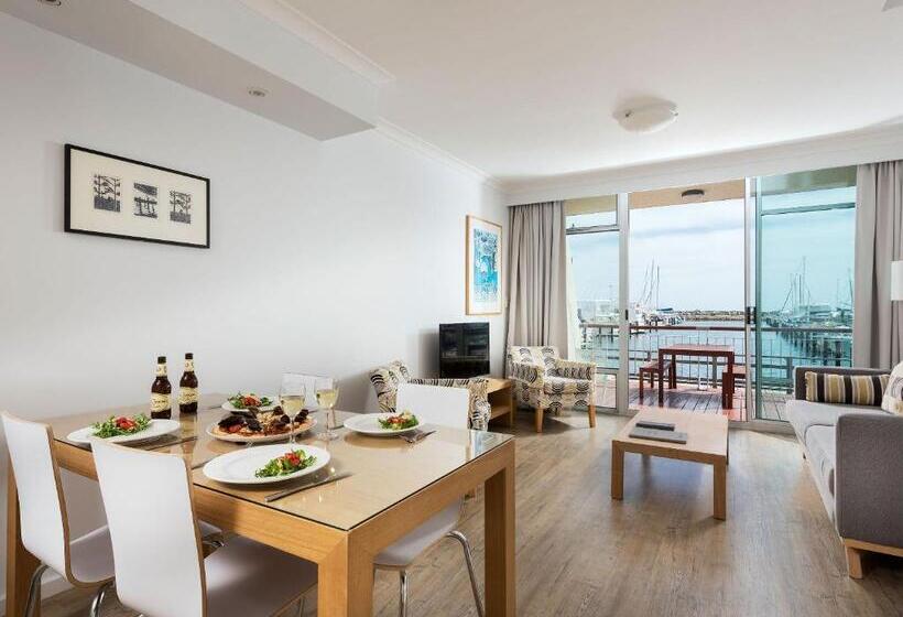 דירת שלושה חדרים, Be. Fremantle