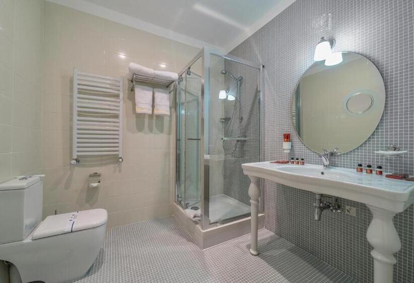 Cameră Standard cu Balcon, Alarus Luxe