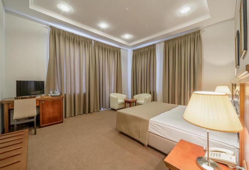 Cameră Standard cu Balcon, Alarus Luxe