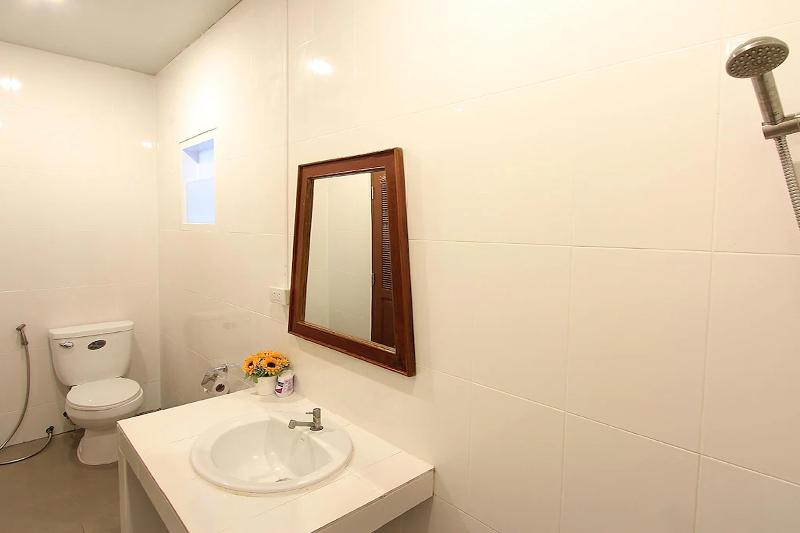 标准间, Choophorn House Sha