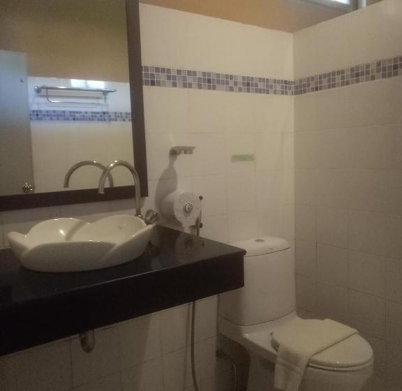 غرفة ديلوكس مطلّة علي الحديقة, Clean Beach Resort