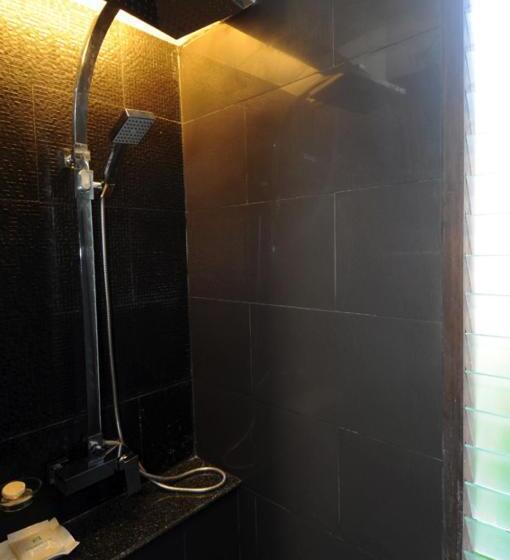 غرفة ديلوكس مطلة على حمام السباحة, Clean Beach Resort