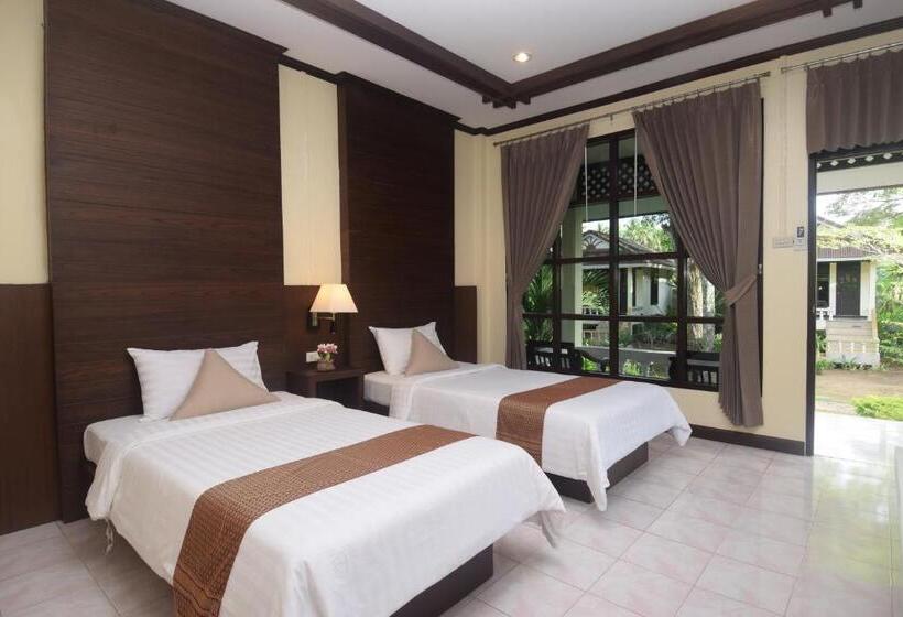 غرفة ديلوكس مطلّة علي الحديقة, Clean Beach Resort