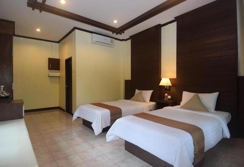 غرفة ديلوكس مطلّة علي الحديقة, Clean Beach Resort