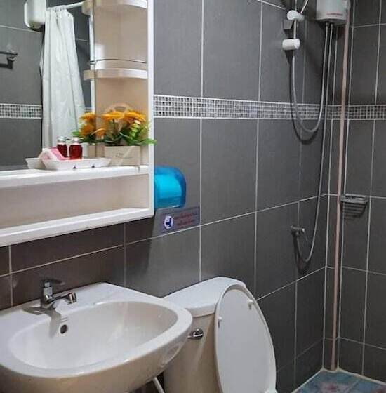 Standard Bungalow, Coco Bella