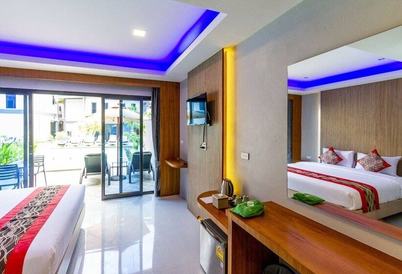 Deluxe Room Pool View, Coco Bella