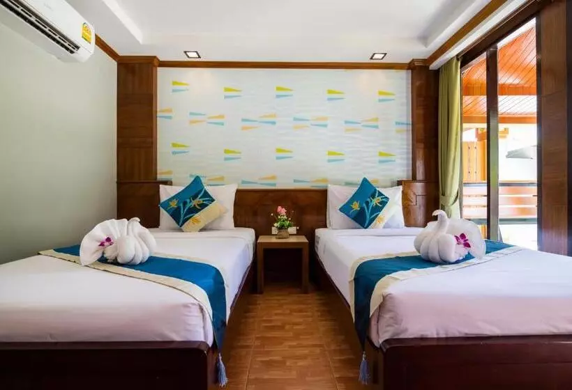 Standard Bungalow, Coco Bella