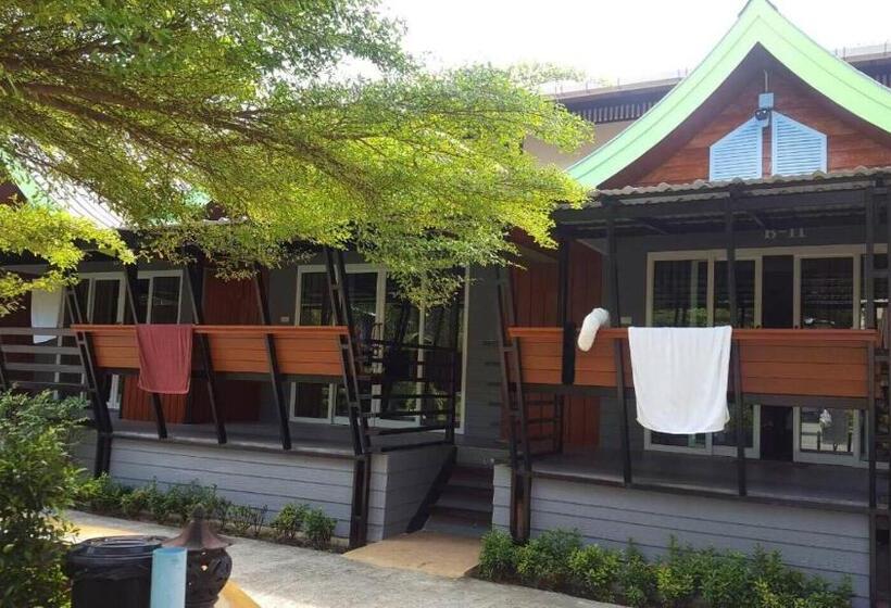 Deluxe Bungalow, Coco Bella