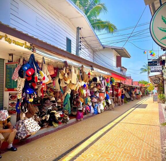 Deluxe Triple Room, Coco Bella