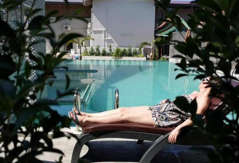 Deluxe Room, Coco Bella