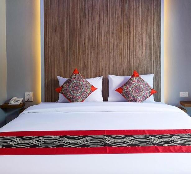 Deluxe Room Pool View, Coco Bella