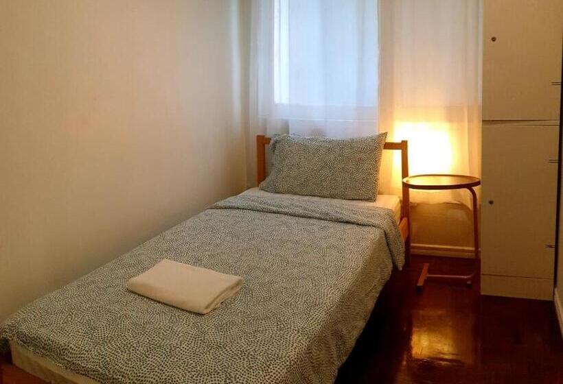 스탠다드 싱글 룸 공동욕실, Cooper