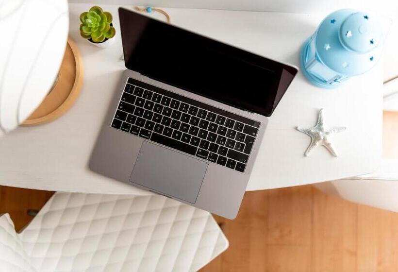 חדר סטנדרט, Eliseo Riccione