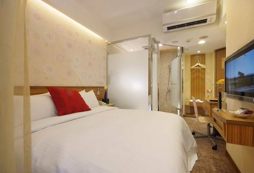 اتاق سوپریور, Golden