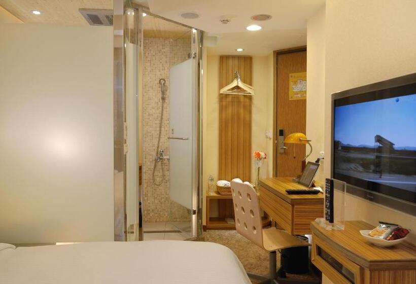 اتاق سوپریور, Golden