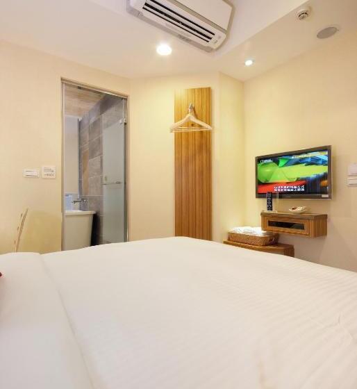 اتاق لوکس, Golden