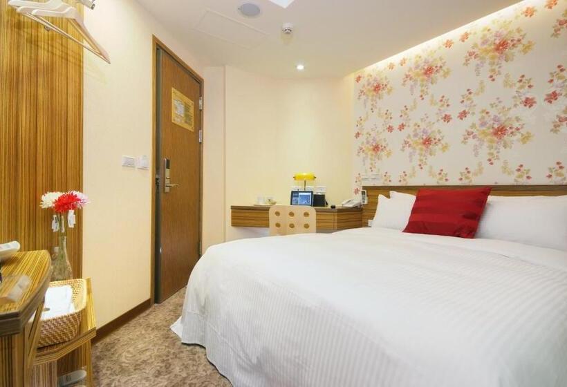 اتاق اکونومی, Golden