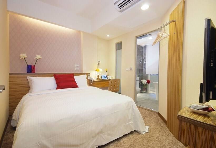 اتاق لوکس, Golden