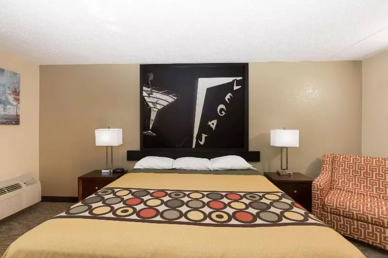身障者適用キングサイズベッドルーム, Hampton Inn & Suites Michigan City