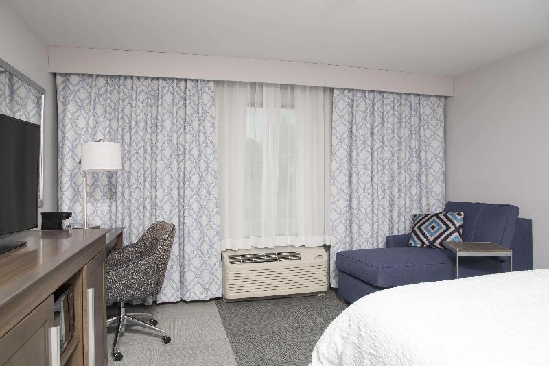 غرفة قياسية سرير كينج, Hampton Inn & Suites Michigan City
