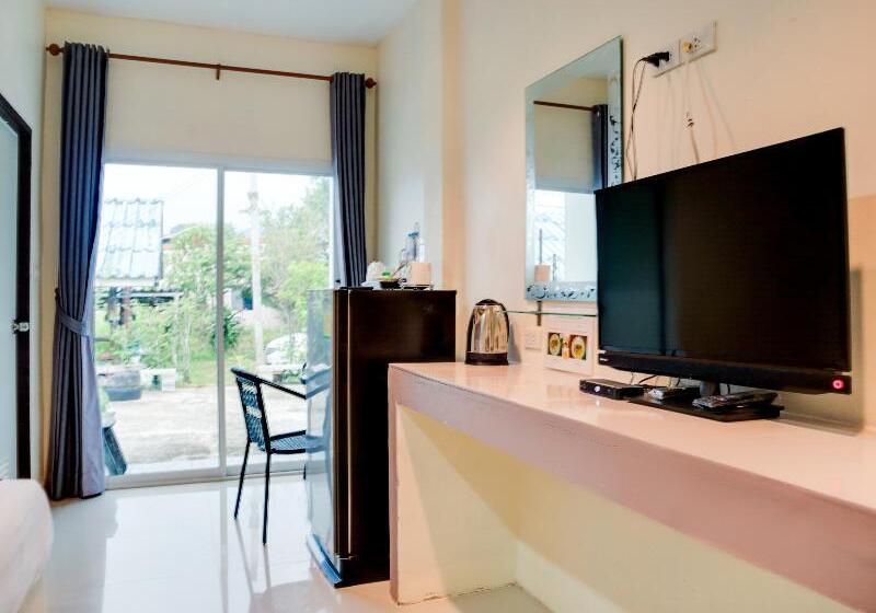 Номер Стандарт, Life And Love Resort