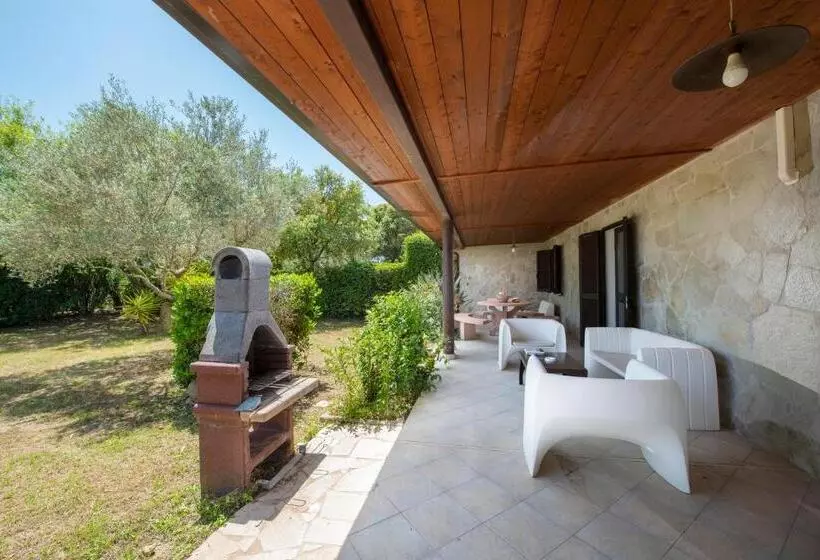 سوئیت جونیور با چشم‌انداز باغ, Rurale Orti Di Nora & Spa