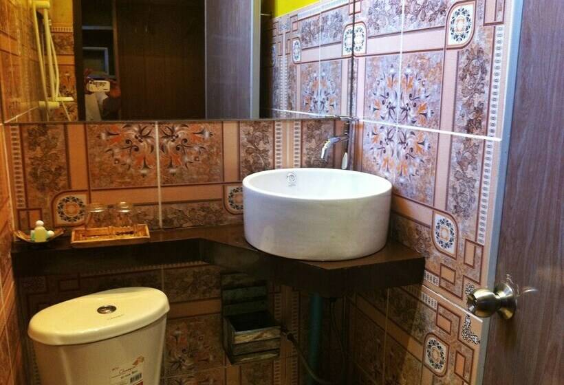 スタンダードルーム, Sukkasem Homestay