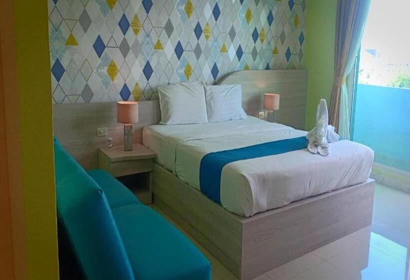 バルコニー付きデラックスルーム, The Icon Place 1 @ Central Pattaya