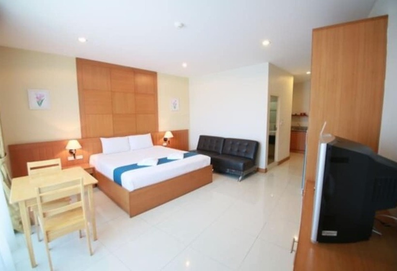 バルコニー付きデラックスルーム, The Icon Place 1 @ Central Pattaya