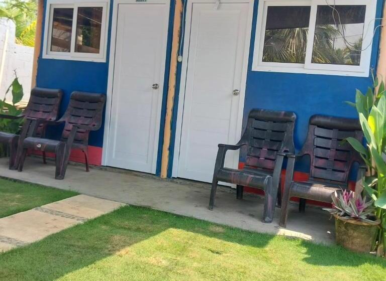 اتاق استاندارد, Bedrooms Where Charlie