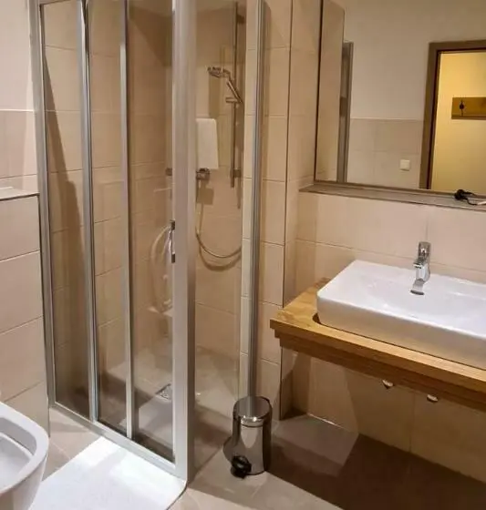 Standardzimmer, Bad Resort
