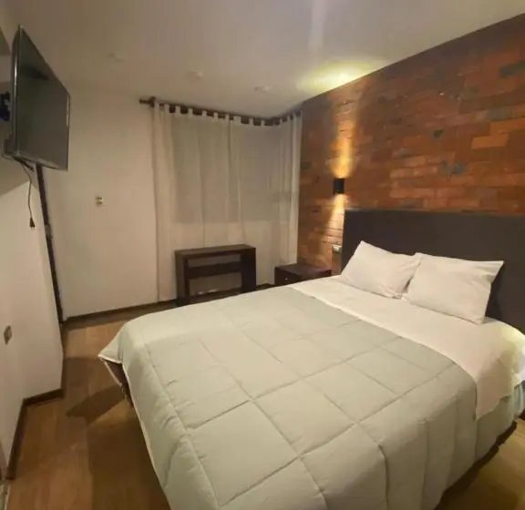 اتاق استاندارد با بالکن, Central Pacasmayo