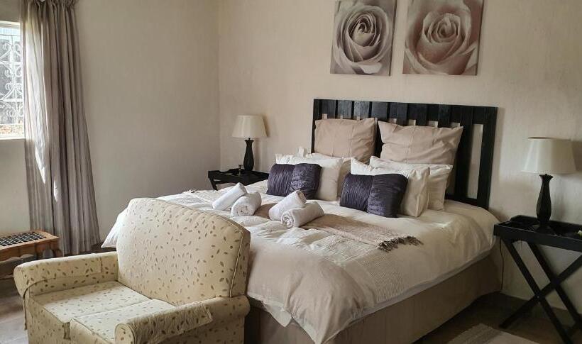 חדר סטנדרט, Drakensberg Bush Lodge And Backpackers