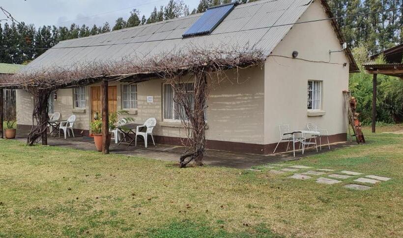 חדר סטנדרט, Drakensberg Bush Lodge And Backpackers