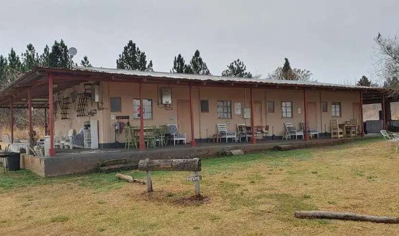 スタンダード４人部屋, Drakensberg Bush Lodge And Backpackers