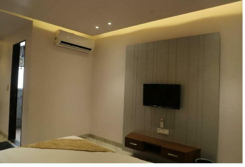 Quarto Deluxe Cama King, Shree Darshnam