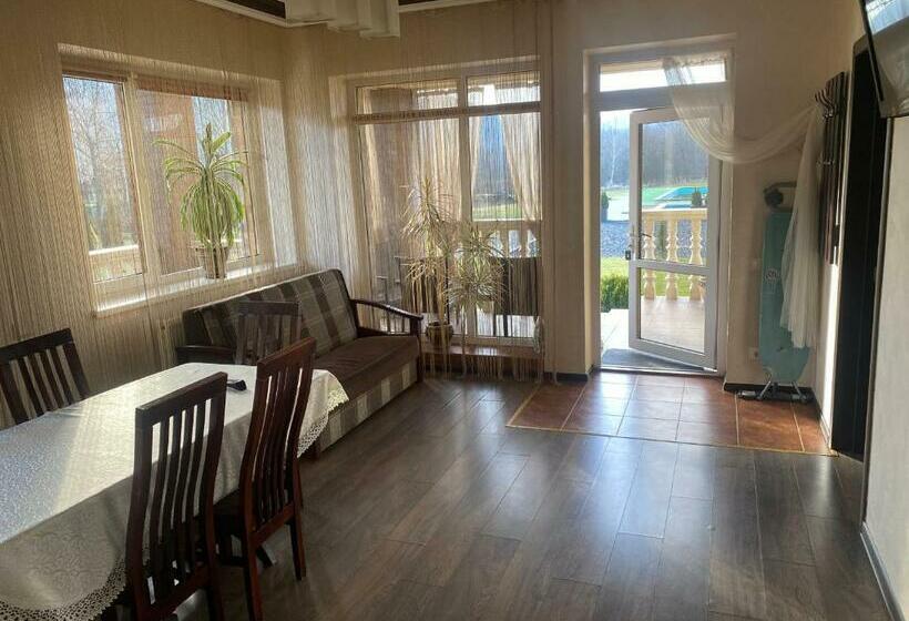 Appartement 2 Chambres, приватна садиба європа