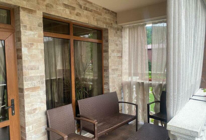 Appartement 2 Chambres, приватна садиба європа