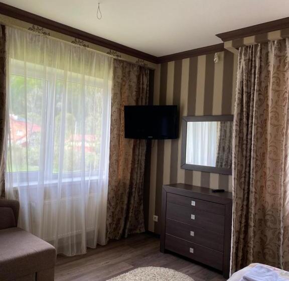 Chambre Triple Standard, приватна садиба європа