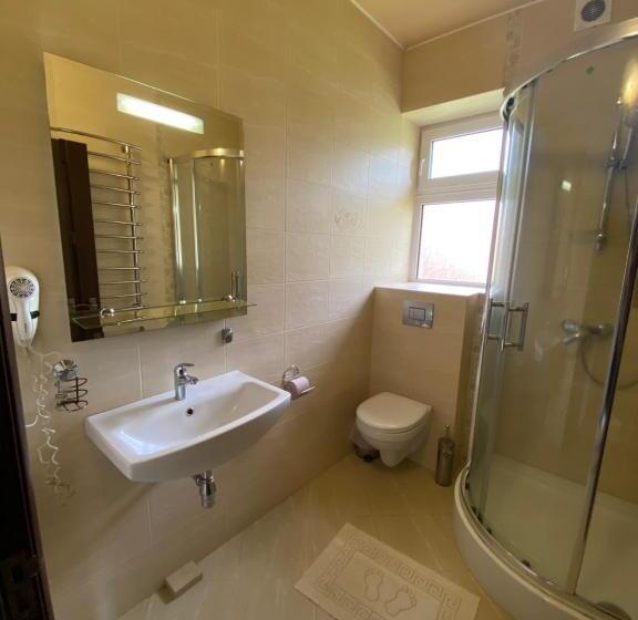 Chambre Triple Standard, приватна садиба європа