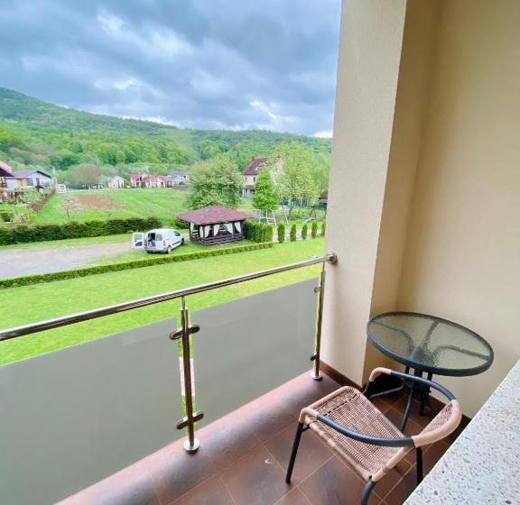 Chambre Triple Standard, приватна садиба європа