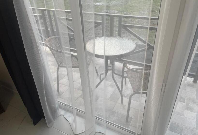 سوییت, бугенвиллея